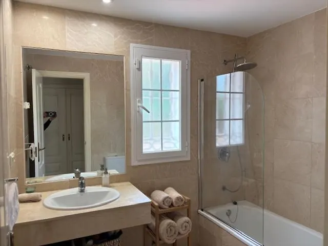 Golf House Апартаменти *